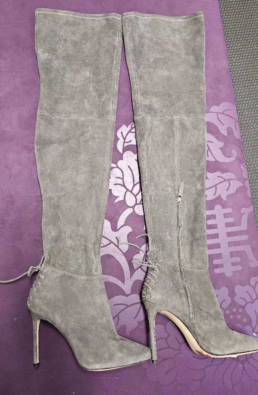 Pour La Victoire Gray Suede Over-The-Knee Stiletto Boots - Size 8 - NWOB